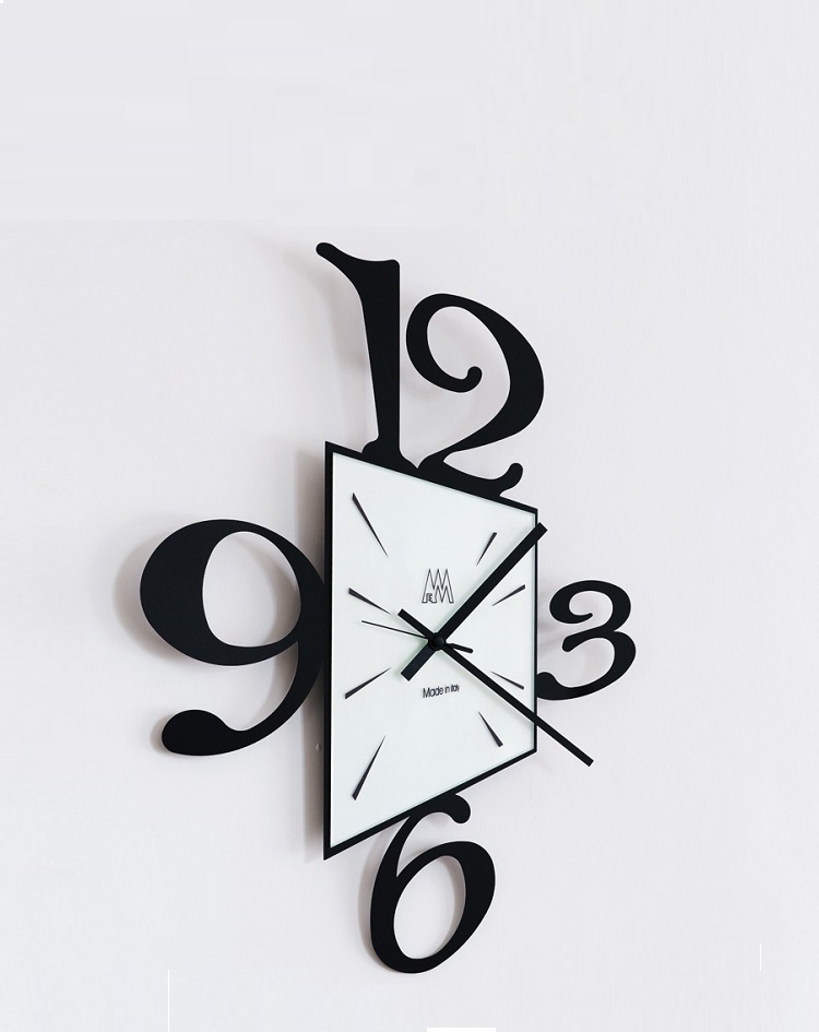 שעון קיר מתכת וזכוכית - פרספקטיבה 35×50ס