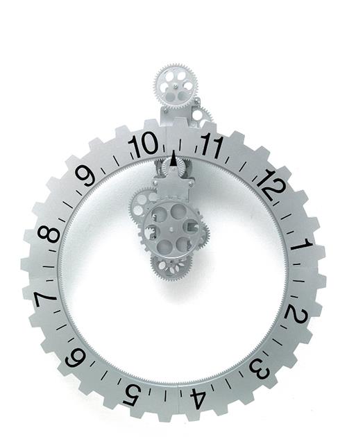שעון קיר - חישוק כסף - 65X55 ס